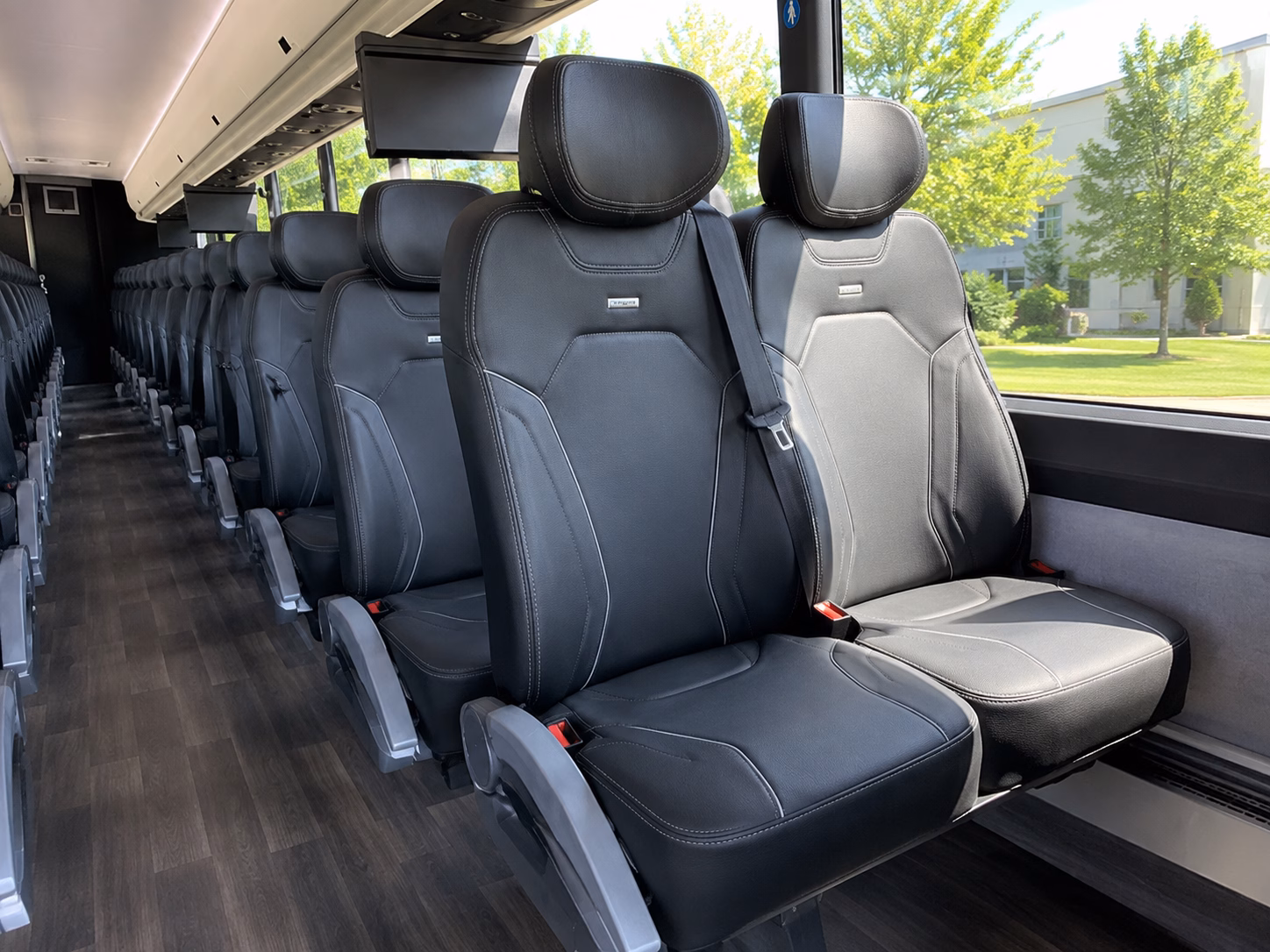 columbus charter buses