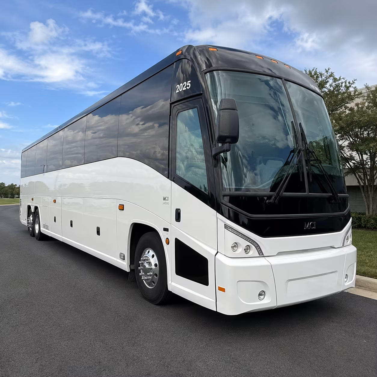 every summer night at ameris bank amphitheatre starts better on a bus