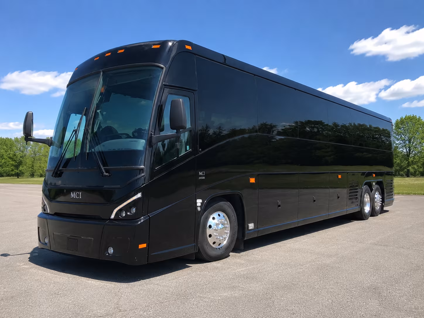 getting your group to six flags over georgia or kennesaw mountain is easy with one bus