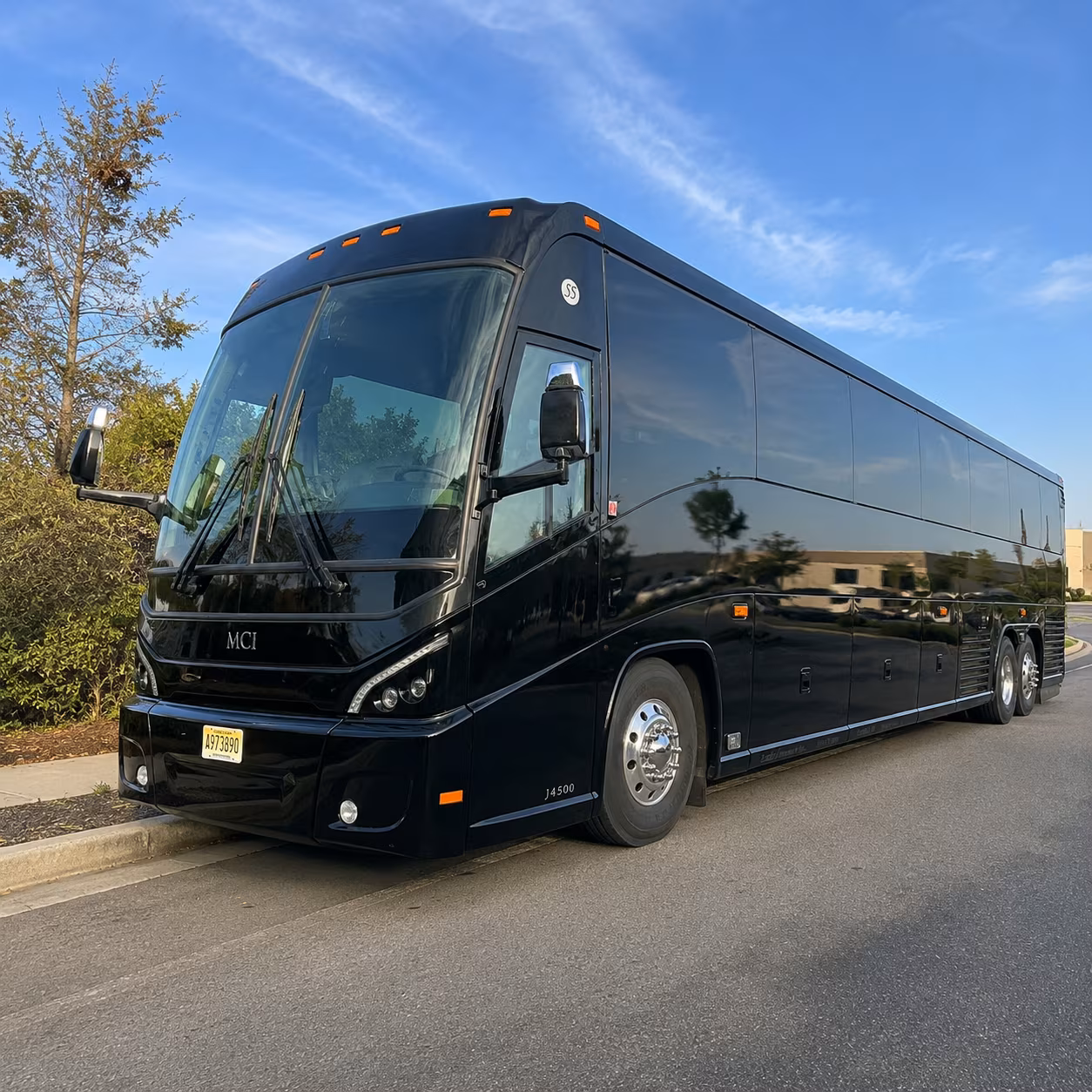 shuttle personnel between dobbins air reserve base and hartsfield jackson atlanta international airport